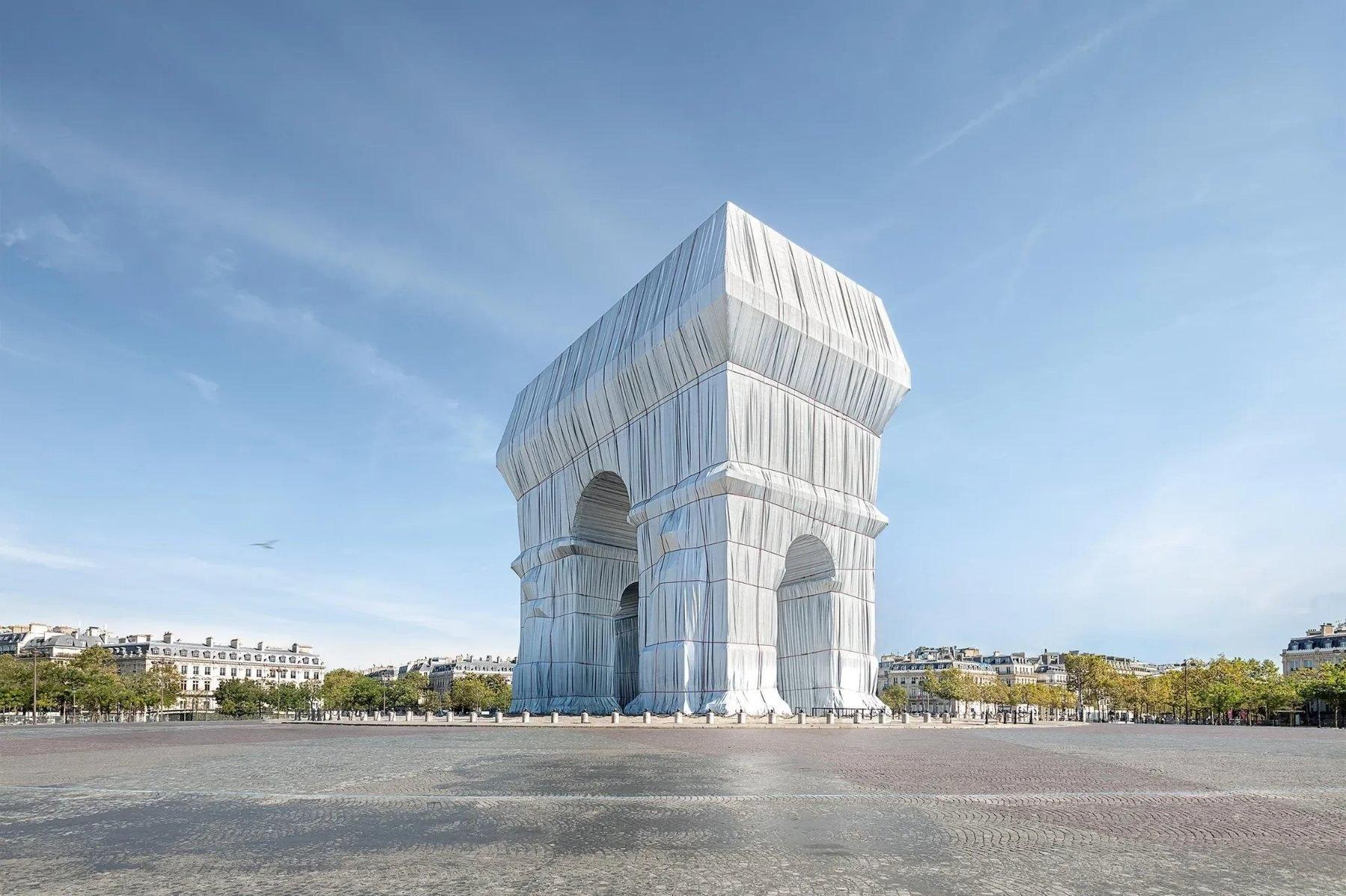 Arc de Triomphe Wrapped