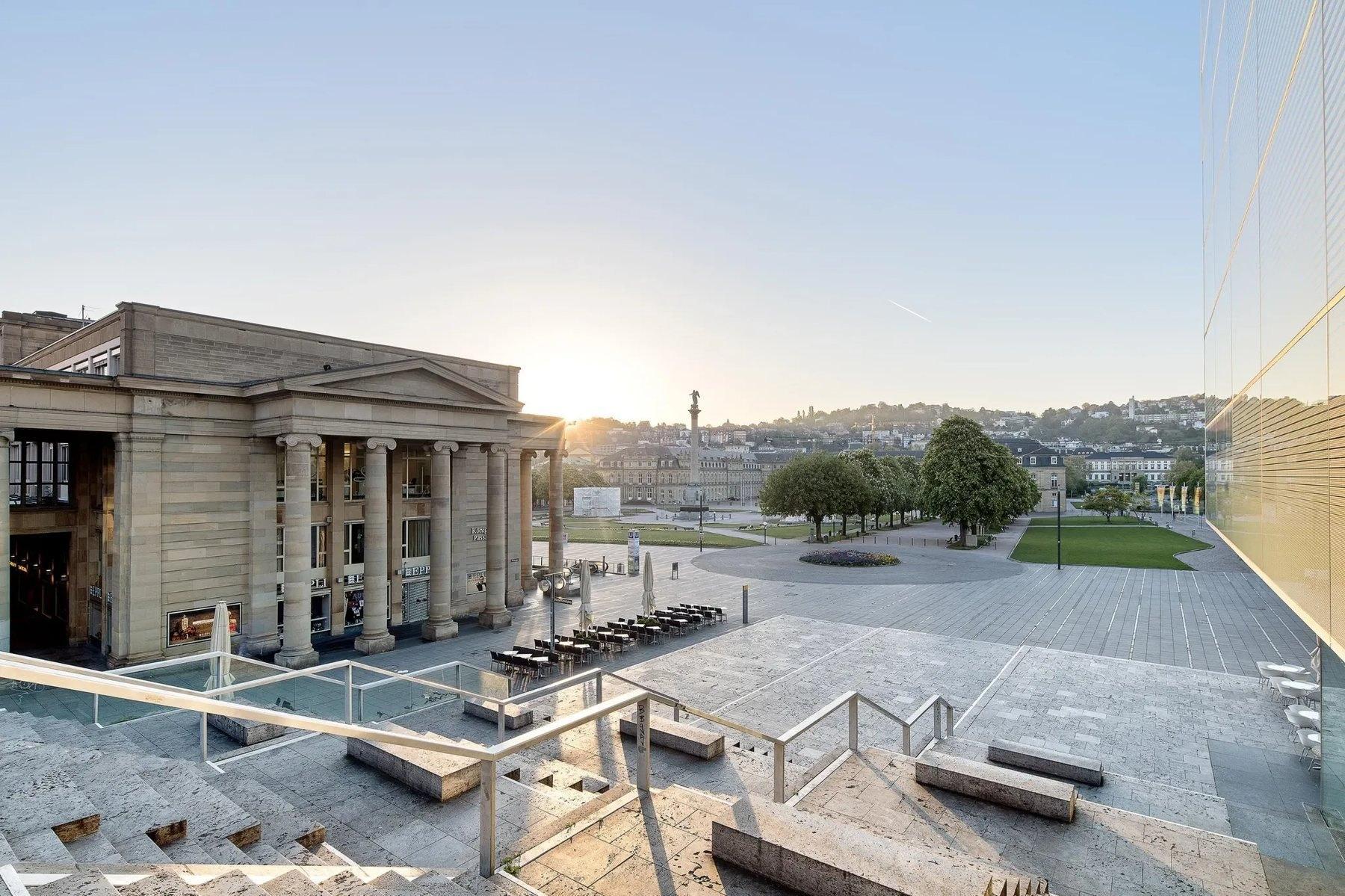 Schlossplatz Stuttgart – Fine art photography by Daniel Stauch